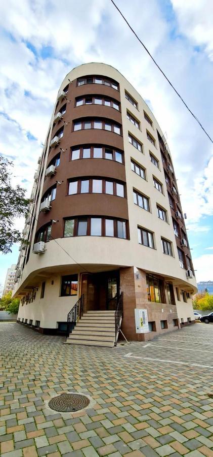 Elyse Comfortable Apartment Close To Palas Mall Iasi Exterior foto